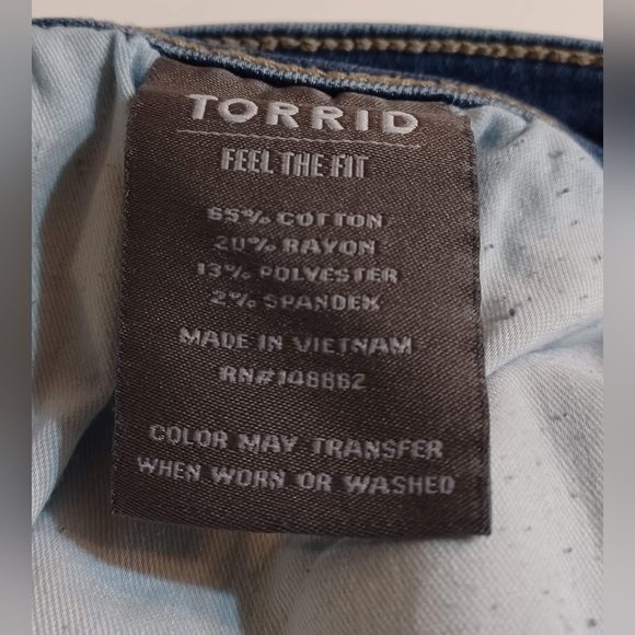 A Torrid Feel The Fit Midfit Super Skinny Jeans - Picture 9 of 9